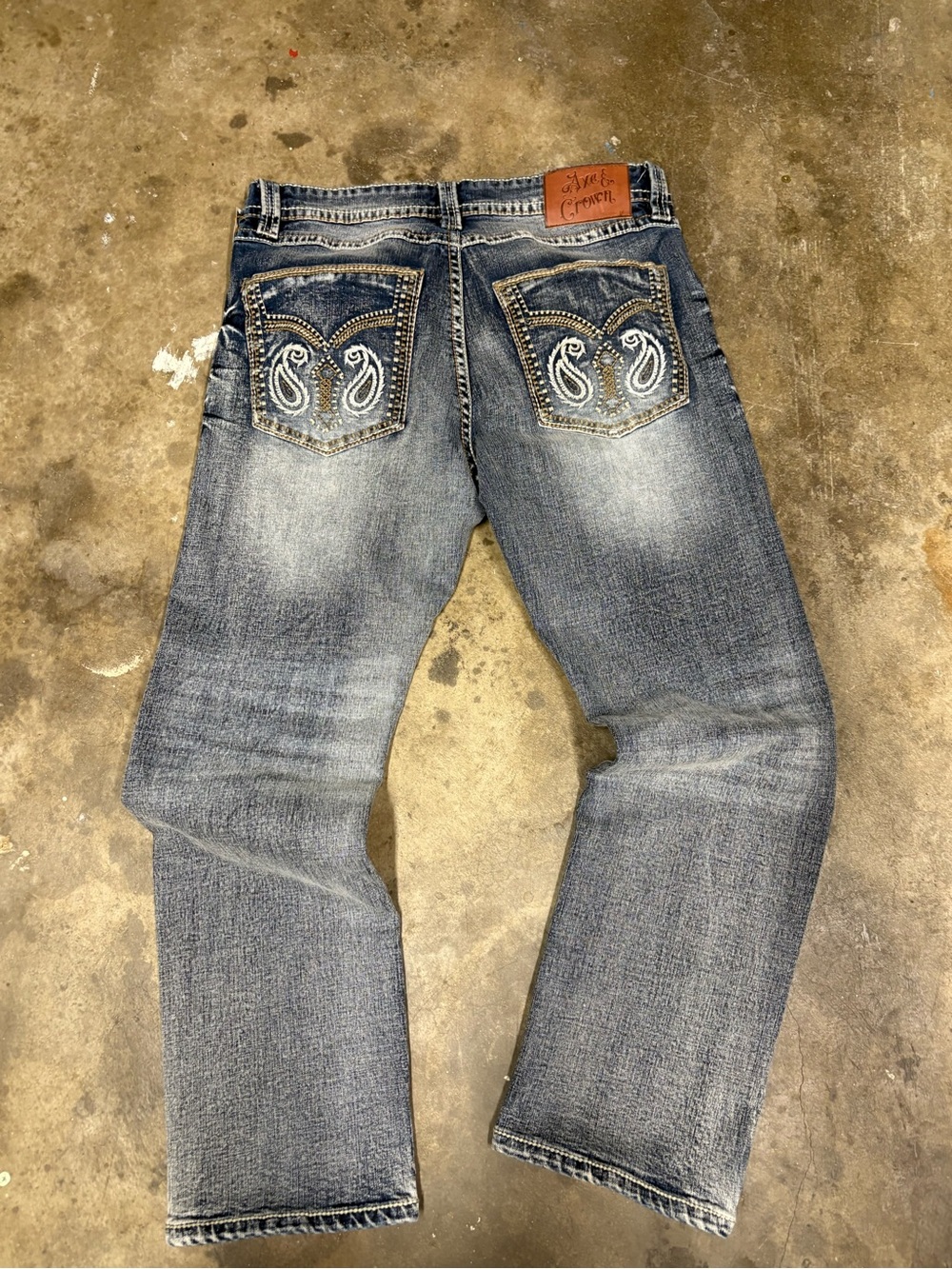 Axe & Crown Distressed Embroidered Back Pocket Jeans - Blue - Picture 3 of 5